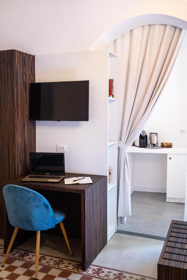 Riflessi Acireale Palace Suites Dış mekan fotoğraf